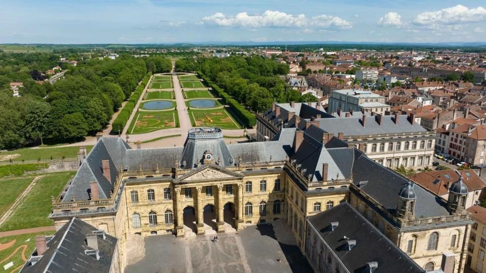 - Gite Appart Orchidee - Luneville - Sejour Famille Ou Pro - 2 Adultes & 2 Enfants Eksteriør bilde